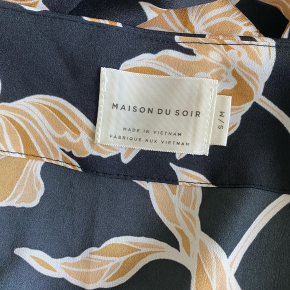 Maison Du Soir Selena Kimono S/M Black Gold Floral Belt Duster Jacket Robe. EUC - Picture 8 of 8